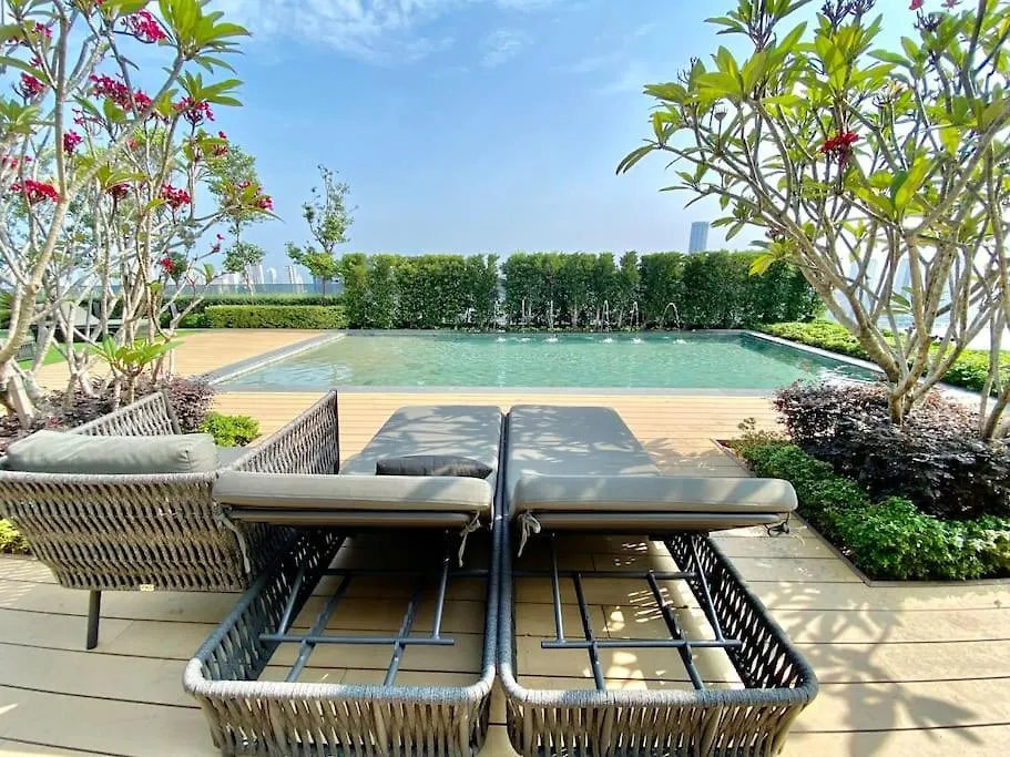 Apartment Beacon Executive Suites #Modern Chic #Skypool #Georgetown #5Pax #2Br 2Bath #2Queen 1Single #Quality Well Maintained #Private Host